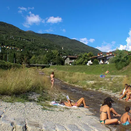 Porto Blu Apartman Gera Lario